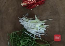 油泼斑石雕鱼的做法图解5