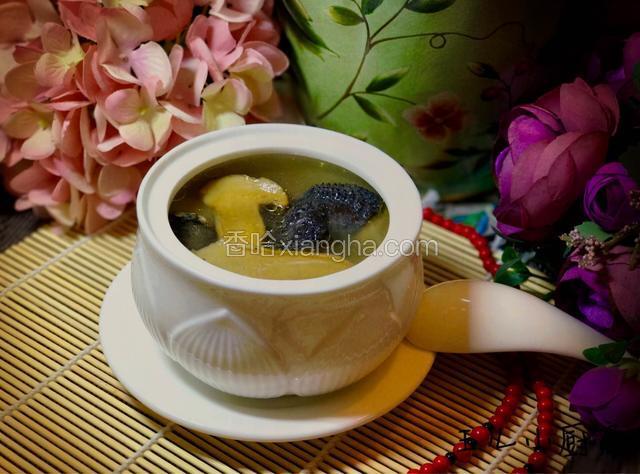 松茸炖乌鸡