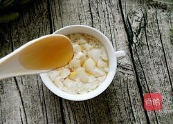 蜂蜜葡萄干豆花的做法图解3