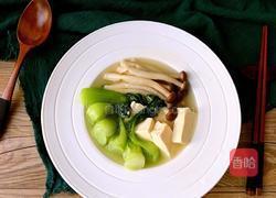 青岛#油菜菌菇豆腐汤#年夜饭#的做法图解9
