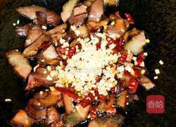 小柱私房菜之藠头炒腊肉的做法图解4