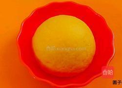 南瓜小卷帘花卷的做法图解2