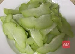 鸡蛋炒佛手瓜的做法图解1