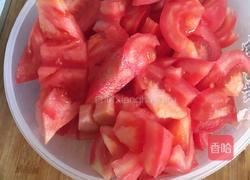 番茄鸡蛋炒面的做法图解1