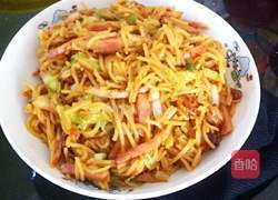火腿肠闷面的做法图解6