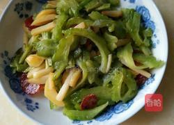 土豆腊肉炒苦瓜的做法图解3