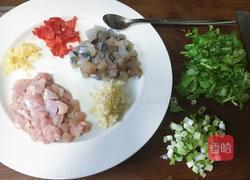 咸鱼、鸡粒豆腐煲的做法图解2