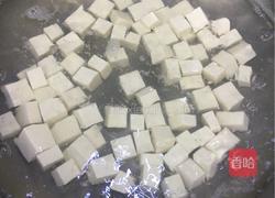 咸鱼、鸡粒豆腐煲的做法图解3