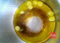 毛豆炒胡萝卜粒的做法图解5