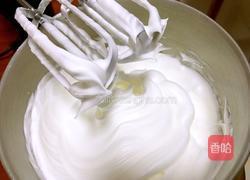 抹茶戚风蛋糕的做法图解2