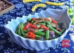 腊肠炒豇豆的做法图解10