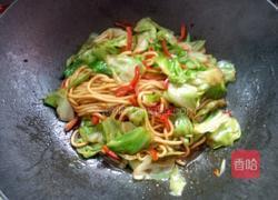 包包菜炒粉条的做法图解7