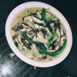 鲜菇鱼汤的做法[图]