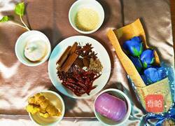 小柱私房菜之砂锅红汤牛肉的做法图解1