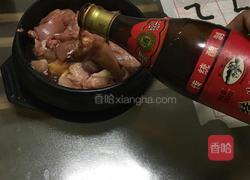 早餐组合（黄焖鸡米饭，萝卜紫菜汤）的做法图解3