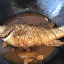 煎焖鲈鱼的做法[图]