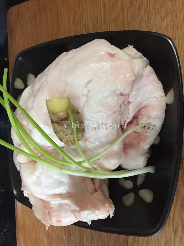 准备好所需食材，