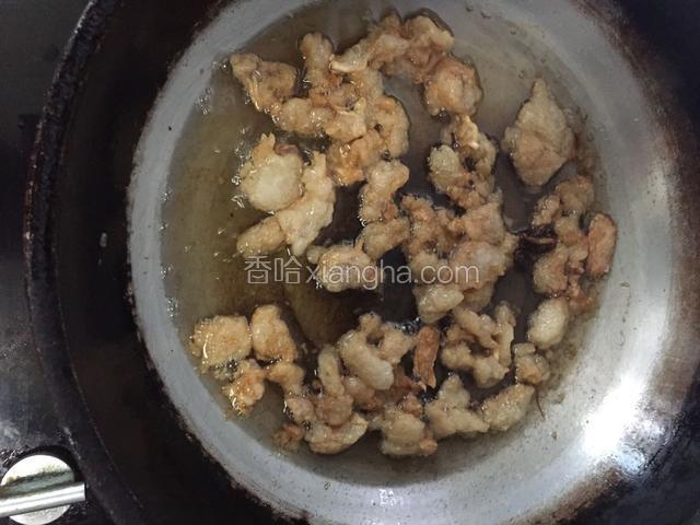 熬好了，板油中油全部熬出，金黄色的板油渣！