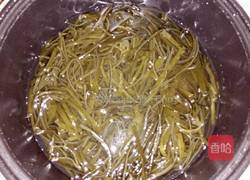 泡椒海带的做法图解3