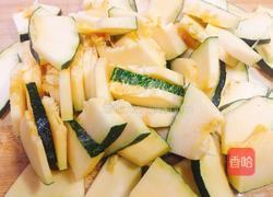 蒜泥南瓜片的做法图解1