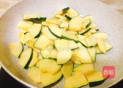 蒜泥南瓜片的做法图解3