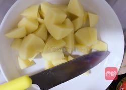 香辣鸡爪煲的做法图解2