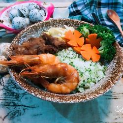 鲜虾肥牛蔬菜饭的做法[图]