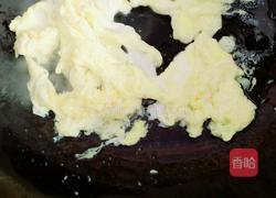 青瓜鸡蛋炒虾仁的做法图解2