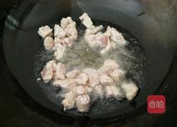 茭白炒肉的做法图解3