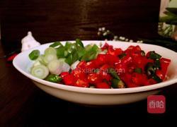 辣炒熏肉的做法图解1