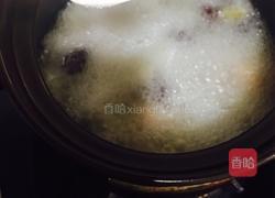 胡萝卜红枣猪蹄汤的做法图解15