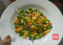 青豆玉米胡萝卜虾仁的做法图解2