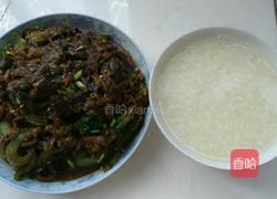 茄条菜椒条炒肉的做法图解5