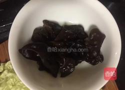 油渣炒大白菜的做法图解5