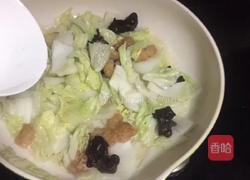 油渣炒大白菜的做法图解11