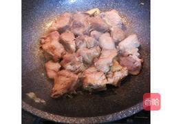 排骨炖豆角土豆的做法图解5