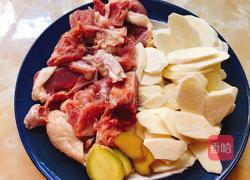 鸭肉烧茭白的做法图解1