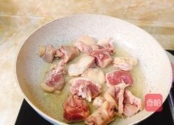 鸭肉烧茭白的做法图解2