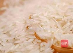 广州腊味煲仔饭的做法图解1