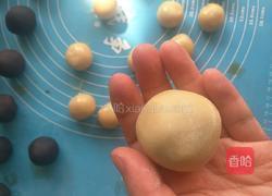 蛋黄豆沙月饼的做法图解11