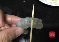 红椒青笋炒虾仁的做法图解2