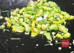 苦瓜炒鸡蛋的做法图解13