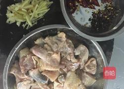 香辣辣子鸡的做法图解1