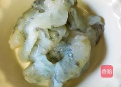 滑蛋虾仁的做法图解3