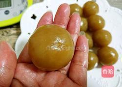 广式月饼(50克莲蓉蛋黄馅)的做法图解17