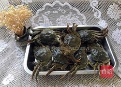清蒸大闸蟹（原味）的做法图解1