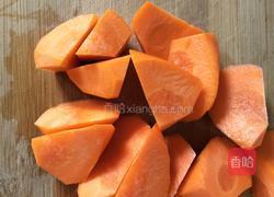 红萝卜玉米骨头汤的做法图解3