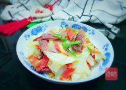 土豆片炒腊肉的做法图解1