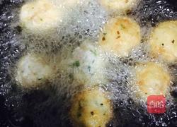 炸肉丸子的做法图解12