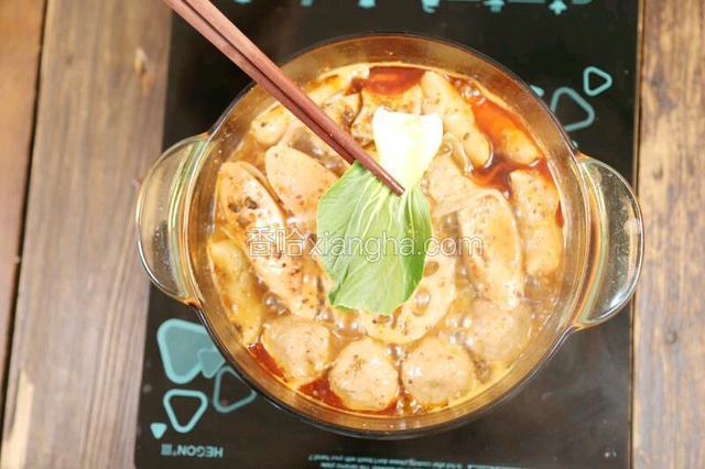 最后放入适量小白菜